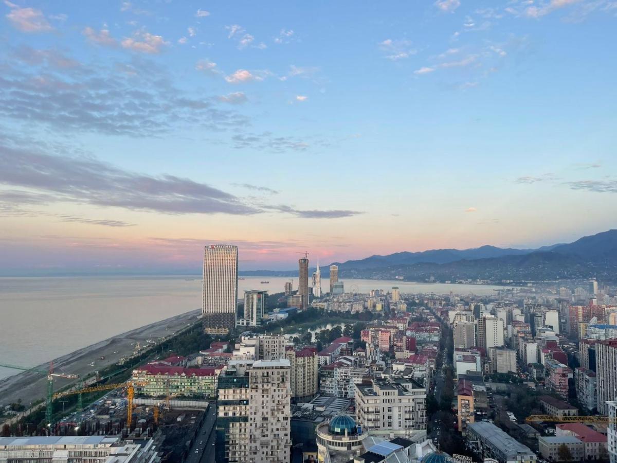 Black Sea Batumi Hotel Orbi City Kültér fotó