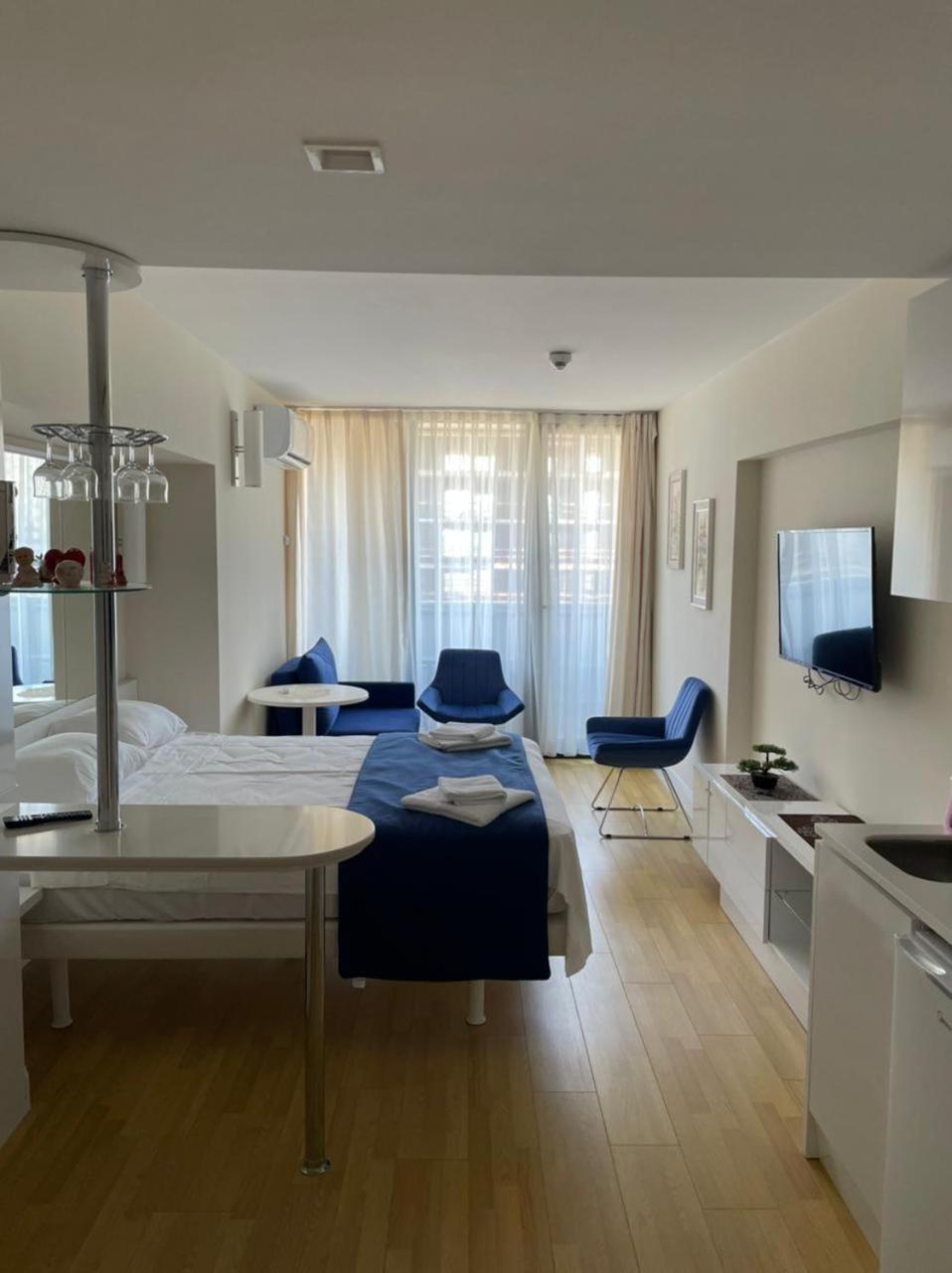 Black Sea Batumi Hotel Orbi City Kültér fotó