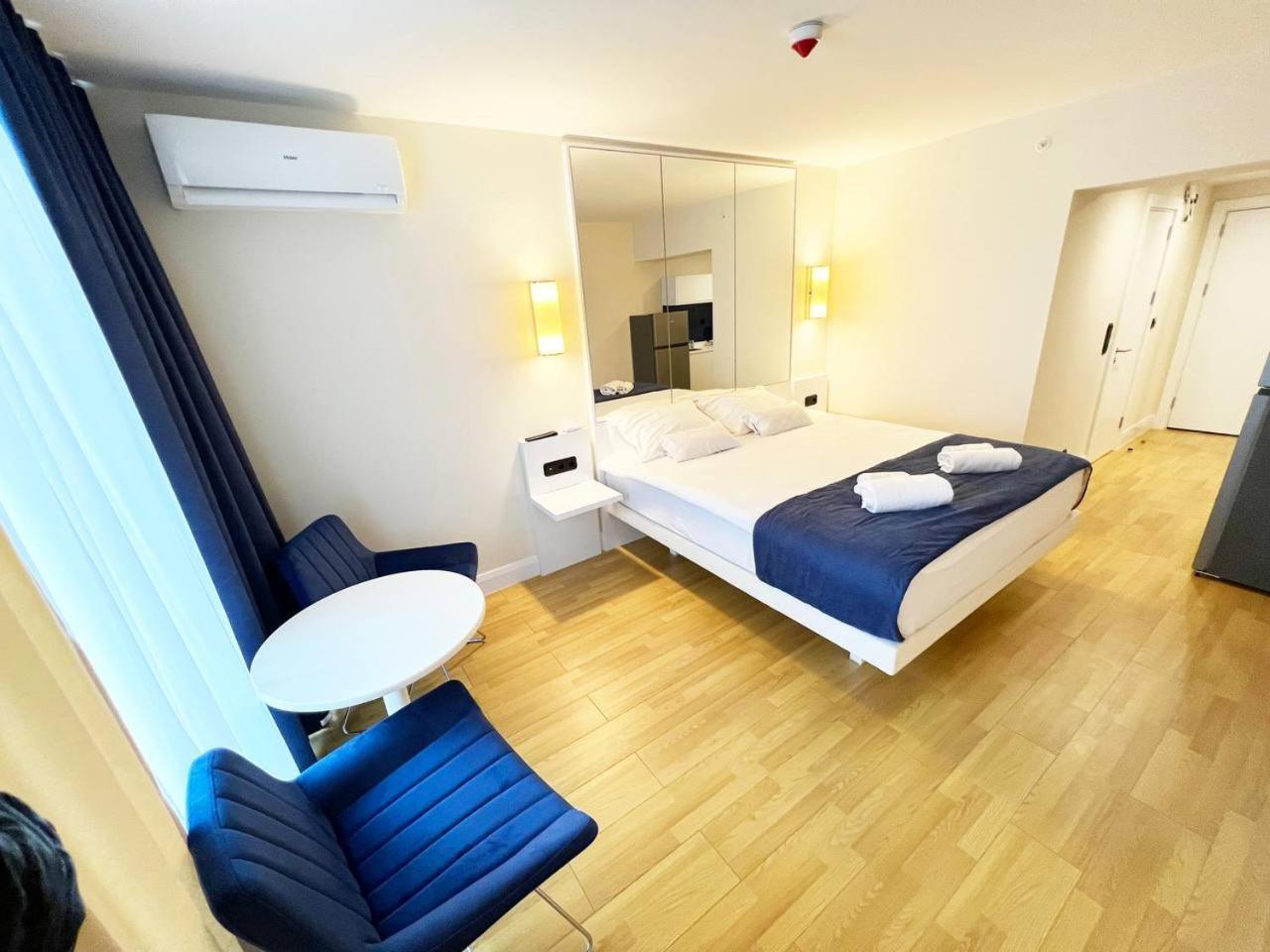 Black Sea Batumi Hotel Orbi City Kültér fotó