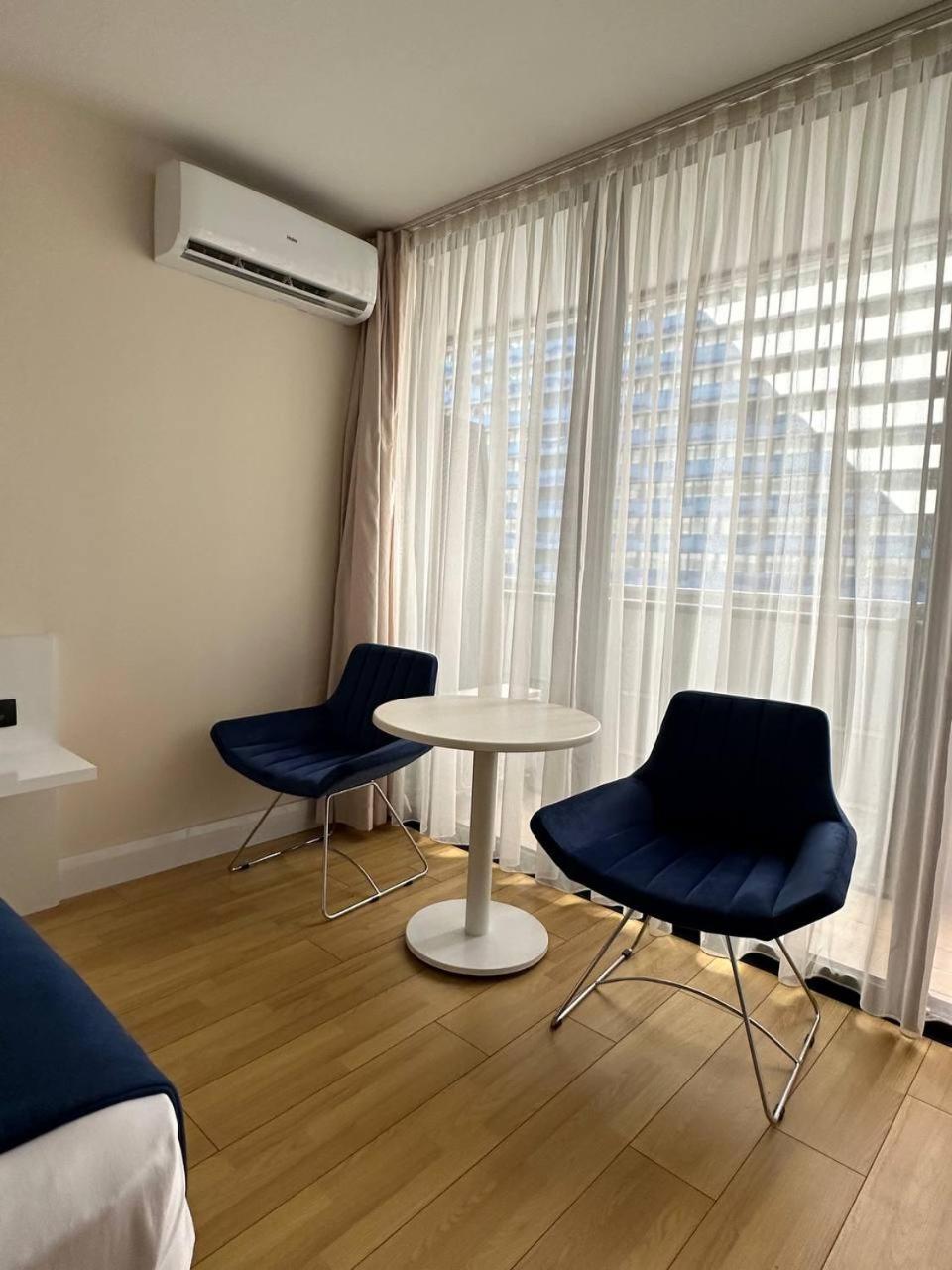 Black Sea Batumi Hotel Orbi City Kültér fotó